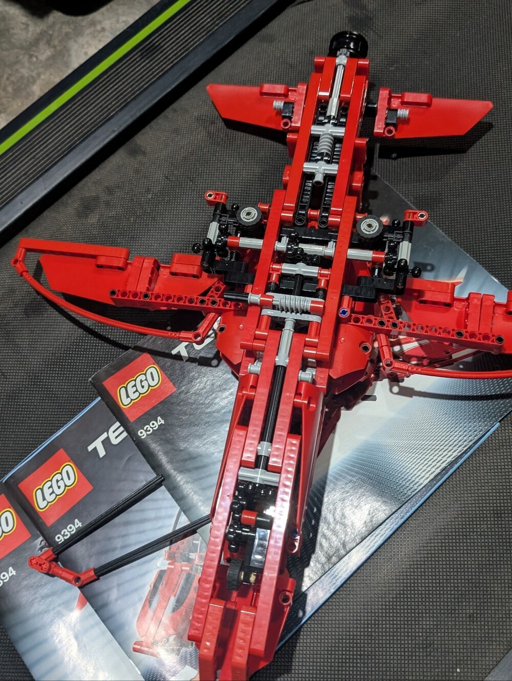 LEGO Technic 9394 Jet Plane COMPLETE - Picture 13 of 16